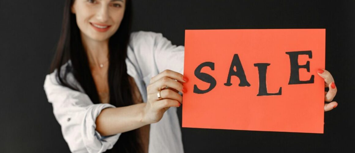 Scaling Your Online Store: When to Form a Business Entity & Go Pro