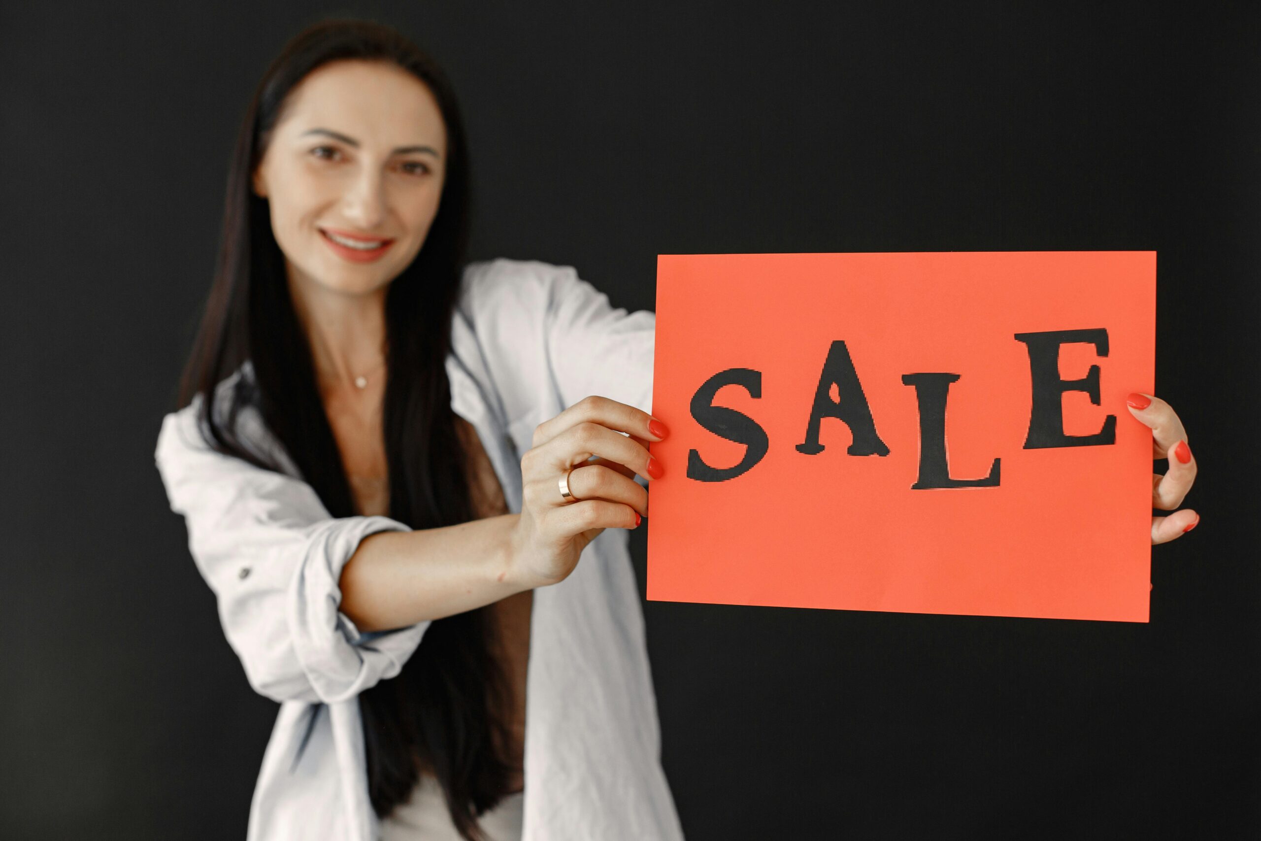 Scaling Your Online Store: When to Form a Business Entity & Go Pro